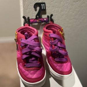 Brand New Karma’s World Gym-shoes